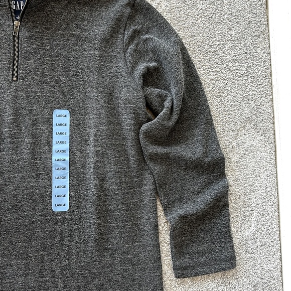 Men’s GAP Quarter Zip Long Sleeve Pullover - Picture 3 of 6
